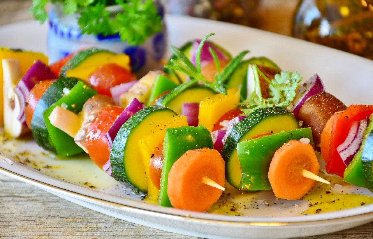 La nueva dieta baja en calorías, alta en proteínas y baja en carbohidratos La nueva dieta baja en calorías, alta en proteínas y baja en carbohidratos